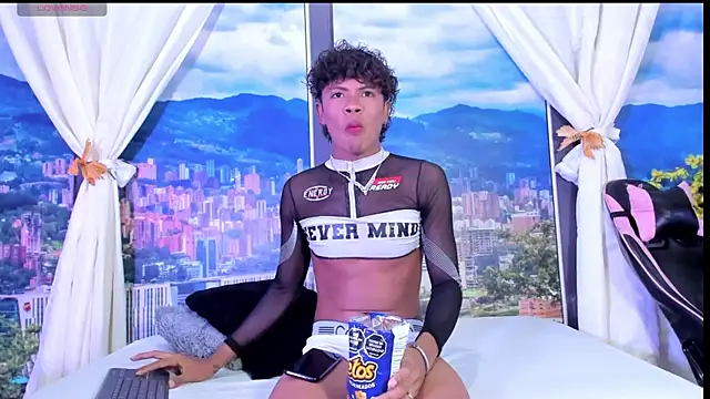 Snapshot of MilthonDelis chatting on November 9, 2025, 3:27 am MilthonDelis online show from November 9, 2025, 3:27 am