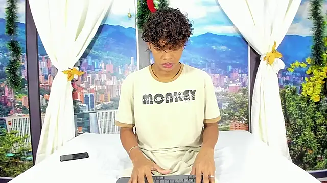 Snapshot of MilthonDelis chatting on December 2, 2025, 3:12 am MilthonDelis online show from December 2, 2025, 3:12 am