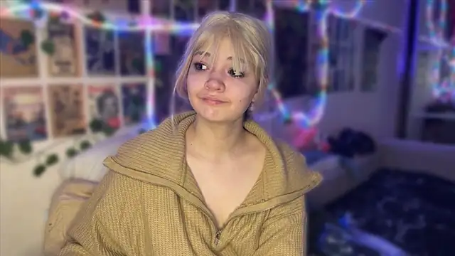 Snapshot of nikoli_naw chatting on September 28, 2025, 1:44 am nikoli naw online show from September 28, 2025, 1:44 am