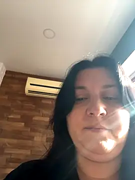 Liza Will online show from November 17, 2025, 7:36 am