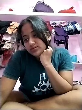 Snapshot of Fun__with__Prity chatting on October 11, 2025, 5:44 pm Fun with Prity online show from October 11, 2025, 5:44 pm