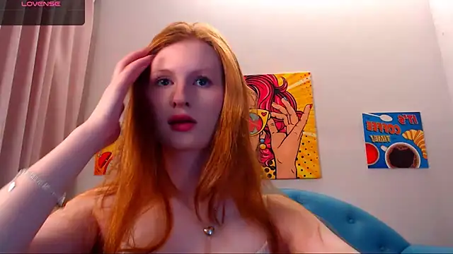 Snapshot of LuxXAngel chatting on November 4, 2025, 12:10 am LuxXAngel online show from November 4, 2025, 12:10 am