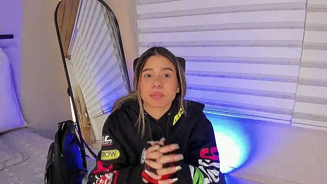 Rachell criss online show from November 26, 2025, 4:02 am