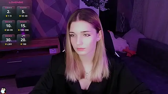 Sandy Belle online show from November 21, 2025, 9:13 pm