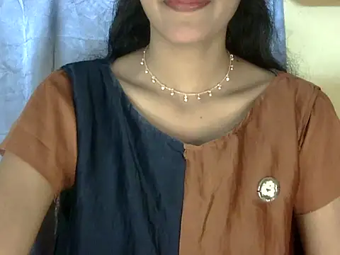 zara Khan0 online show from September 18, 2025, 3:03 pm