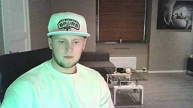 Dartanjanas13 online show from September 26, 2025, 8:02 pm