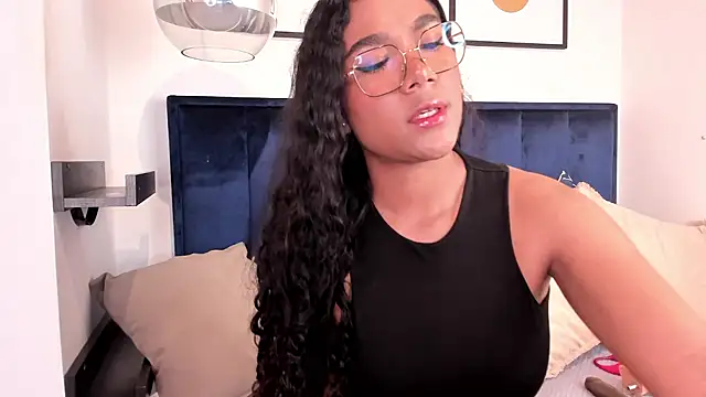 Snapshot of Seshat_Hitt chatting on October 15, 2025, 4:12 am Seshat Hitt online show from October 15, 2025, 4:12 am