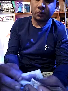 Snapshot of vboli08 chatting on October 18, 2025, 1:08 am vboli08 online show from October 18, 2025, 1:08 am