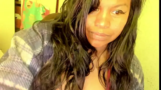 Snapshot of ebonylouissexyhot chatting on September 11, 2025, 9:26 pm ebonylouissexyhot online show from September 11, 2025, 9:26 pm