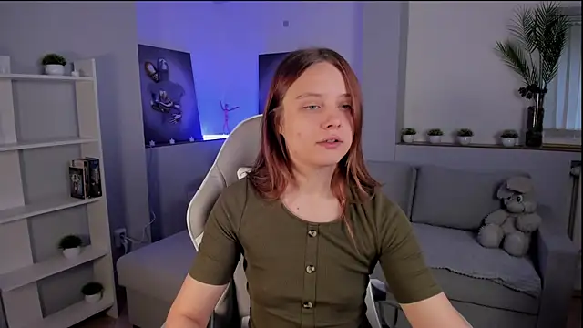 Snapshot of AlicePill chatting on September 24, 2025, 2:26 am AlicePill online show from September 24, 2025, 2:26 am