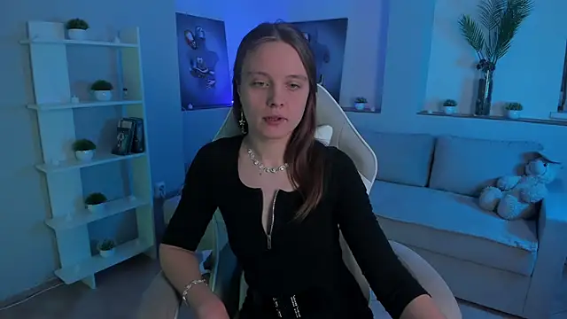 Snapshot of AlicePill chatting on November 14, 2025, 1:48 am AlicePill online show from November 14, 2025, 1:48 am