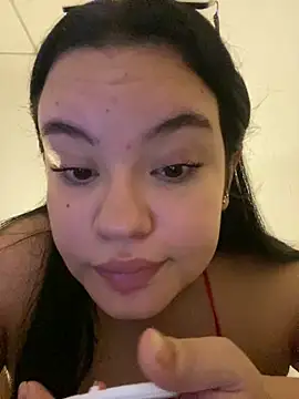 Emily Taylor2 online show from September 11, 2025, 2:00 am