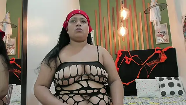 Laura Sex19 online show from November 5, 2025, 12:05 pm