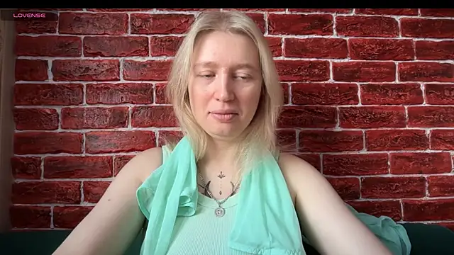 CitrusBlissss online show from November 3, 2025, 2:24 am