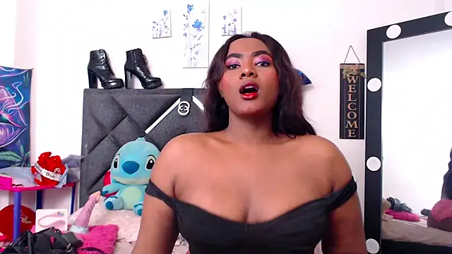 Snapshot of NatashaBella chatting on November 15, 2025, 2:24 pm NatashaBella online show from November 15, 2025, 2:24 pm