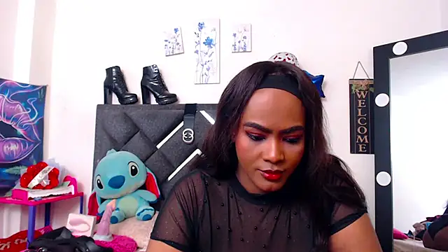 Snapshot of NatashaBella chatting on November 29, 2025, 7:50 pm NatashaBella online show from November 29, 2025, 7:50 pm