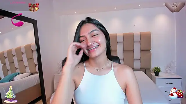 AidaJones online show from November 29, 2025, 12:19 pm