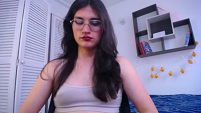 Snapshot of selene_s3x chatting on November 15, 2025, 9:32 pm selene s3x online show from November 15, 2025, 9:32 pm