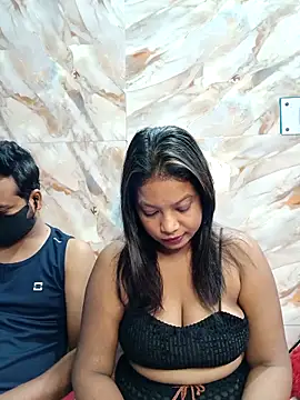 hornyzinia123 online show from October 23, 2025, 5:23 pm