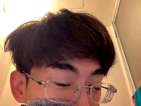 Snapshot of kurusu46 chatting on November 9, 2025, 12:36 pm kurusu46 online show from November 9, 2025, 12:36 pm