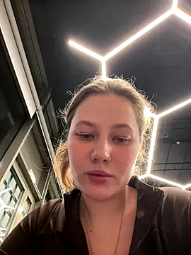 MikotoMisaka online show from December 17, 2025, 7:53 pm