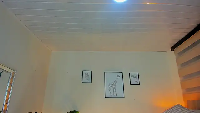 Snapshot of LusyKitty chatting on September 9, 2025, 3:22 pm LusyKitty online show from September 9, 2025, 3:22 pm