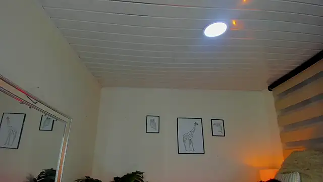 Snapshot of LusyKitty chatting on September 10, 2025, 2:39 pm LusyKitty online show from September 10, 2025, 2:39 pm