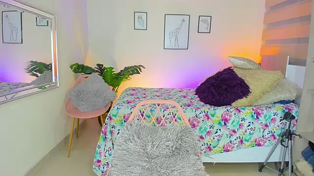 Snapshot of LusyKitty chatting on September 19, 2025, 3:02 pm LusyKitty online show from September 19, 2025, 3:02 pm