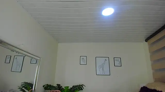 Snapshot of LusyKitty chatting on September 22, 2025, 3:14 pm LusyKitty online show from September 22, 2025, 3:14 pm