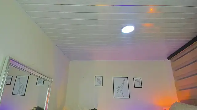 Snapshot of LusyKitty chatting on September 30, 2025, 4:34 pm LusyKitty online show from September 30, 2025, 4:34 pm