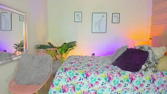 Snapshot of LusyKitty chatting on October 10, 2025, 3:22 pm LusyKitty online show from October 10, 2025, 3:22 pm