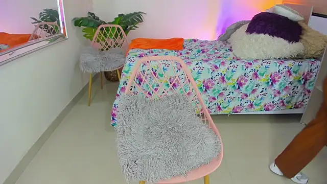 Snapshot of LusyKitty chatting on October 23, 2025, 3:33 pm LusyKitty online show from October 23, 2025, 3:33 pm