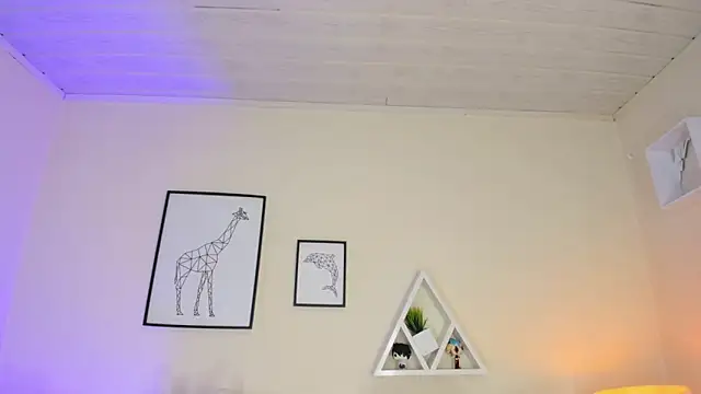 Snapshot of LusyKitty chatting on November 4, 2025, 3:44 pm LusyKitty online show from November 4, 2025, 3:44 pm