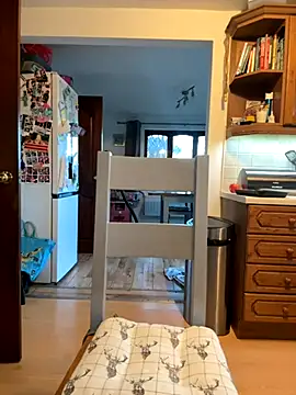 Charleigh xx online show from November 13, 2025, 8:35 am