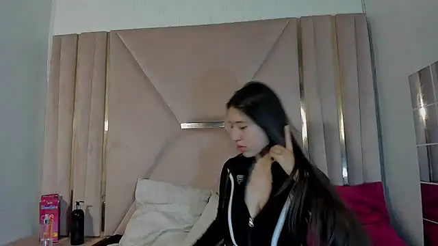 Snapshot of venusmorgan chatting on September 24, 2025, 2:42 pm venusmorgan online show from September 24, 2025, 2:42 pm