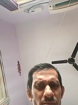 Snapshot of monster-dickk chatting on October 27, 2025, 3:43 am monster-dickk online show from October 27, 2025, 3:43 am