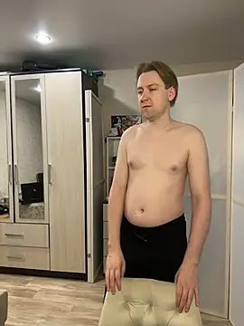 Hera Mark online show from October 9, 2025, 4:10 am