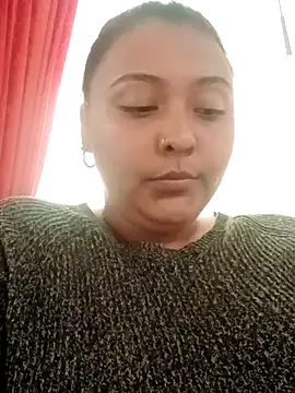 Snapshot of ALANA_150 chatting on September 15, 2025, 1:44 pm ALANA 150 online show from September 15, 2025, 1:44 pm