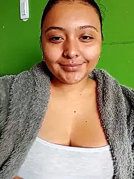 Snapshot of ALANA_150 chatting on September 24, 2025, 1:47 pm ALANA 150 online show from September 24, 2025, 1:47 pm