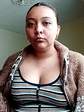 Snapshot of ALANA_150 chatting on October 1, 2025, 2:01 pm ALANA 150 online show from October 1, 2025, 2:01 pm