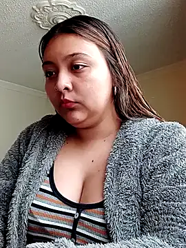 Snapshot of ALANA_150 chatting on October 29, 2025, 1:24 pm ALANA 150 online show from October 29, 2025, 1:24 pm