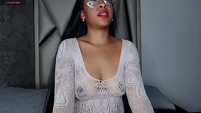 Euphoria 07 online show from December 14, 2025, 4:07 am