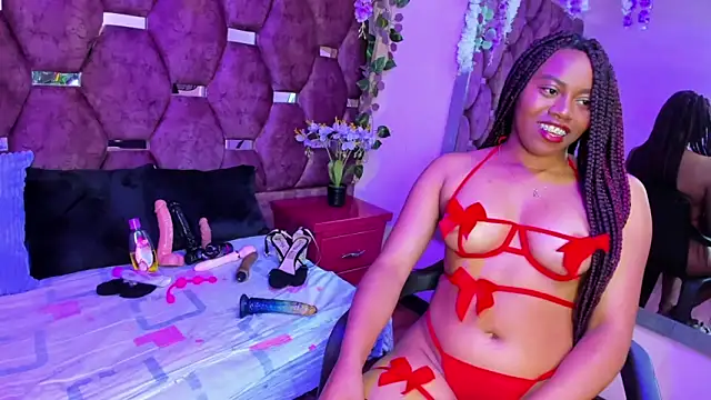 Thiana Taylor online show from September 15, 2025, 7:47 pm