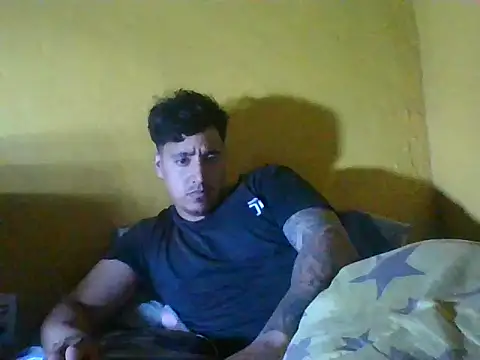 Snapshot of RVJM chatting on October 26, 2025, 3:23 am RVJM online show from October 26, 2025, 3:23 am