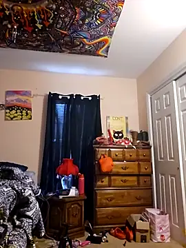 nuttiebuddy1 online show from November 1, 2025, 4:20 pm