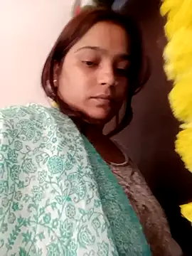 Snapshot of Trisha_71 chatting on November 9, 2025, 5:50 am Trisha 71 online show from November 9, 2025, 5:50 am