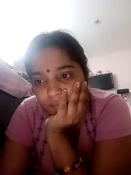 Snapshot of Trisha_71 chatting on November 14, 2025, 4:17 pm Trisha 71 online show from November 14, 2025, 4:17 pm