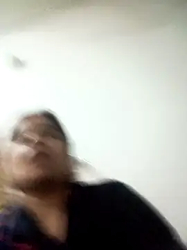 Snapshot of Trisha_71 chatting on November 30, 2025, 4:11 pm Trisha 71 online show from November 30, 2025, 4:11 pm