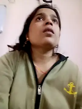 Snapshot of Trisha_71 chatting on December 1, 2025, 8:19 am Trisha 71 online show from December 1, 2025, 8:19 am