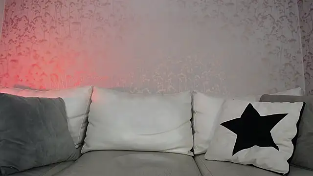 JuanKFit 45 online show from November 12, 2025, 1:33 pm